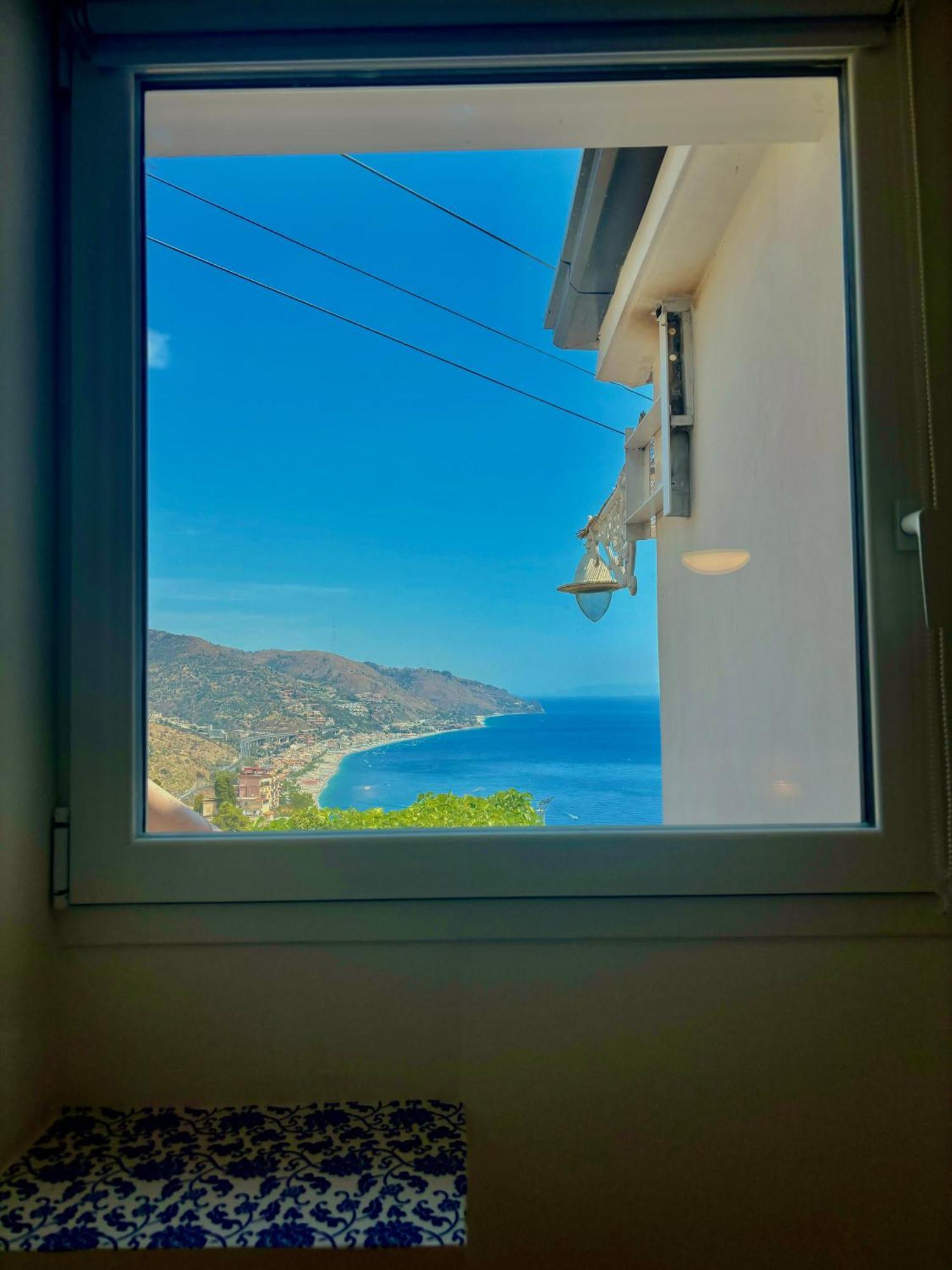 Dream View Suites Taormina Exterior photo